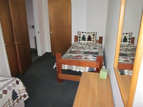 Mead Bear Creek Lodge מראה חיצוני תמונה