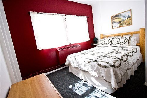 Mead Bear Creek Lodge מראה חיצוני תמונה