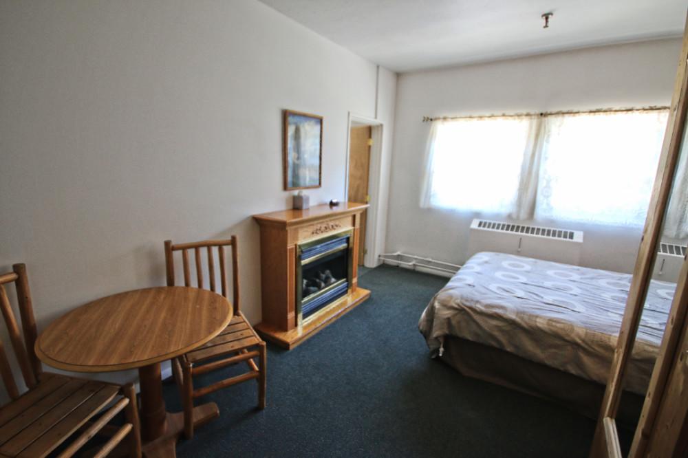 Mead Bear Creek Lodge מראה חיצוני תמונה